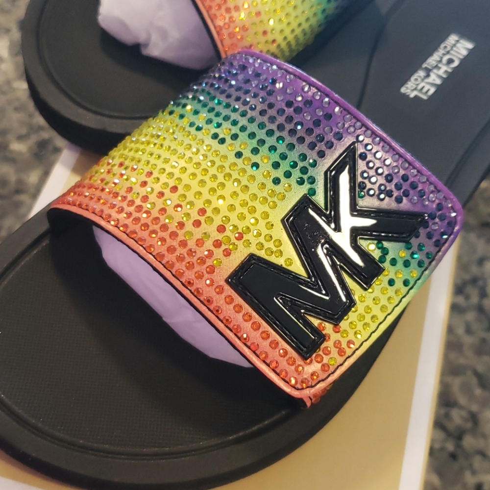MK slides - Picture 2 of 3